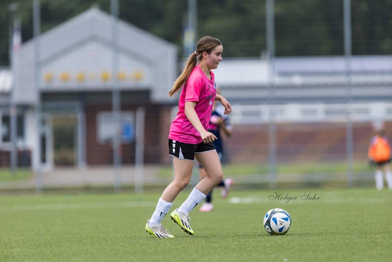 Bild 152 - wCJ Osterroenfelder TSV - VfL Pinneberg : Ergebnis: 0:15